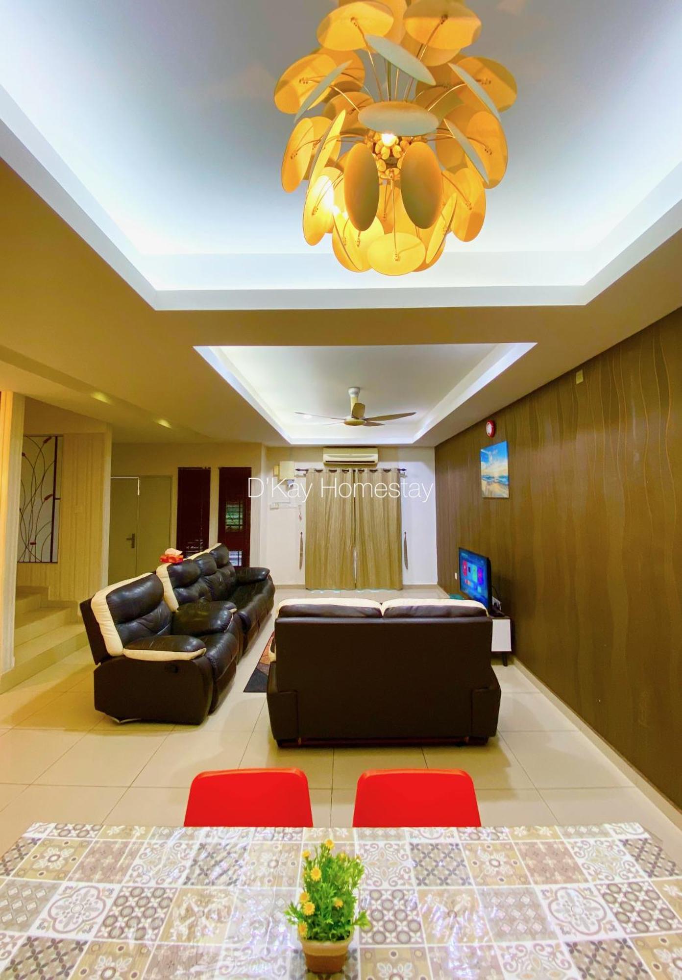 4 Bedrooms Homestay, Fully Aircond In Sendayan By D'Kay Homes I 10-15 Pax Seremban Exterior foto